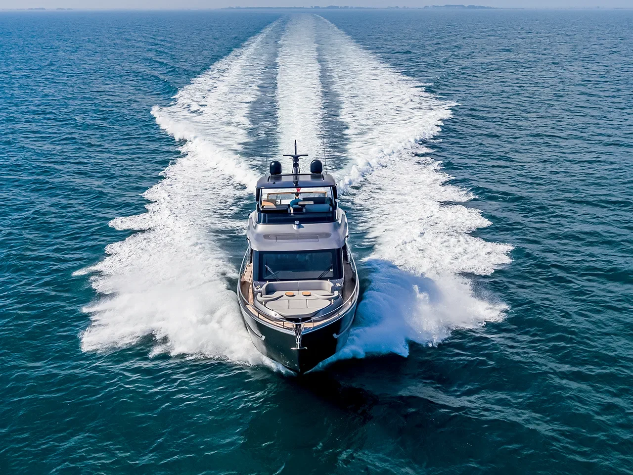 Von See zu See: Lea-Armatur auf Cranchi-Yachten