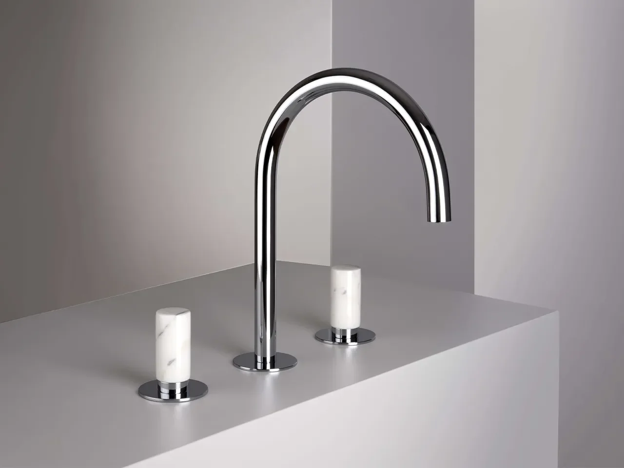 Design und Material: Armaturen mit Griffen aus Naturstein